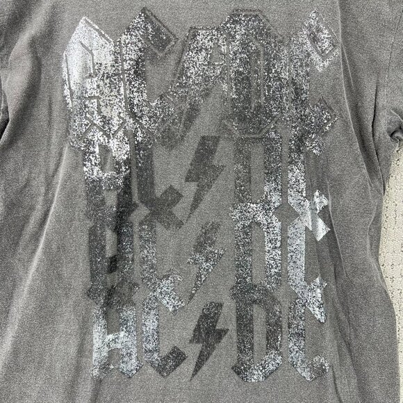 AC/DC Metallic Graphic Tee NWT - Picture 3 of 9